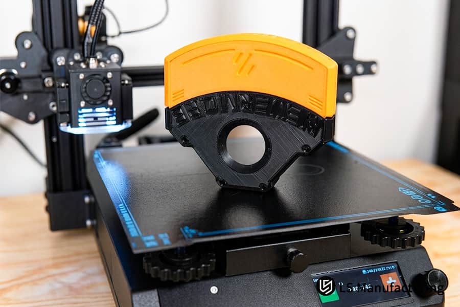 La impresión 3D produce prototipos de mangos amarillos y negros para aplicaciones de pruebas funcionales.
