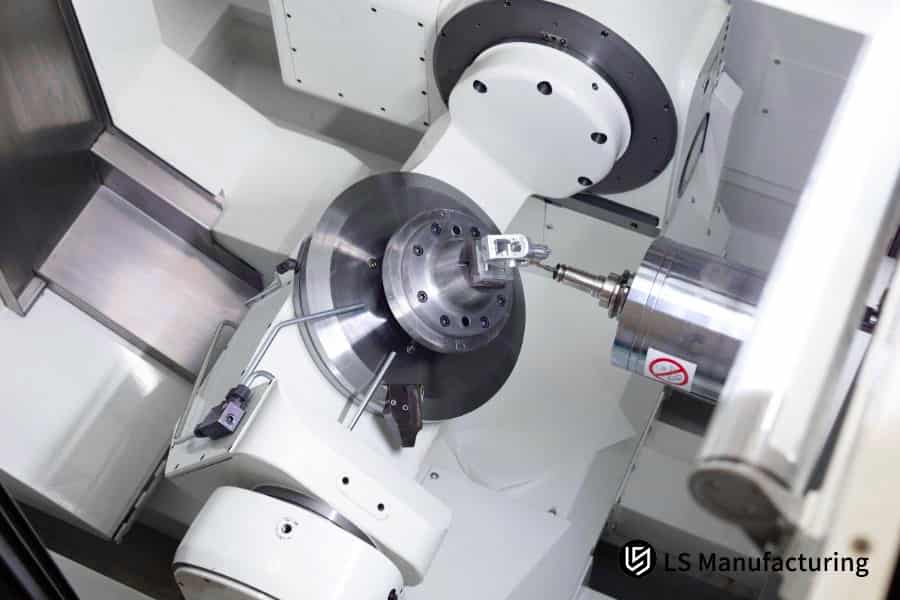 Интеграция высокоточной обработки сплавов с роботизированной автоматизацией для выбора партнеров по производству.