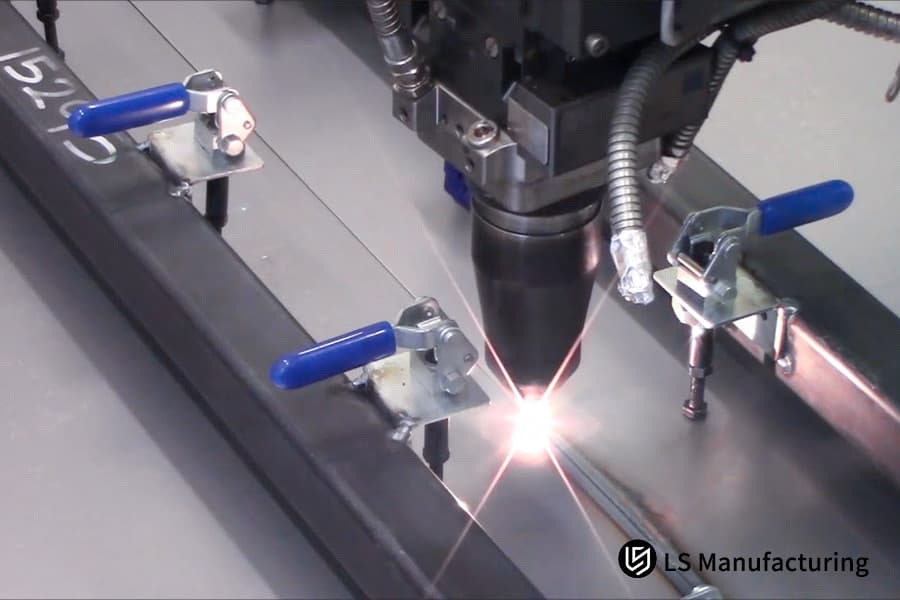Laser welding machine for low HAZ welding