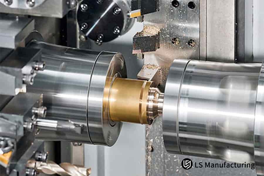 Обработка заготовки из металлического сплава для точной оценки производственных затрат и предоставления услуг.