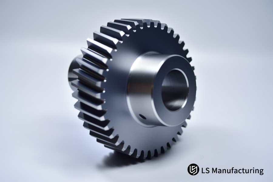 Engrenagem cilíndrica personalizada com dentes de metal usinados em CNC pela LS Manufacturing.jpg