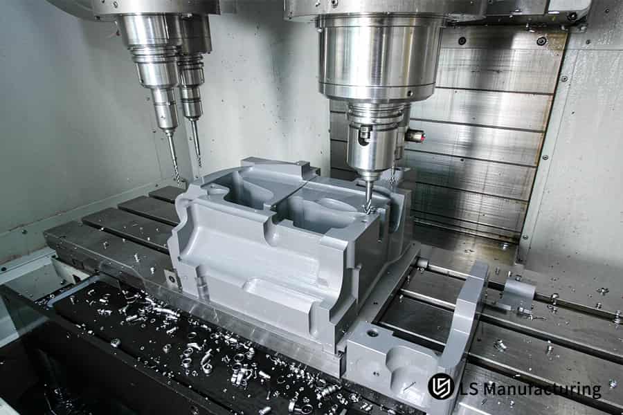 Fresadora de husillo CNC para carcasas de motores de vehículos eléctricos con estándares de mecanizado de ±0,005 mm.