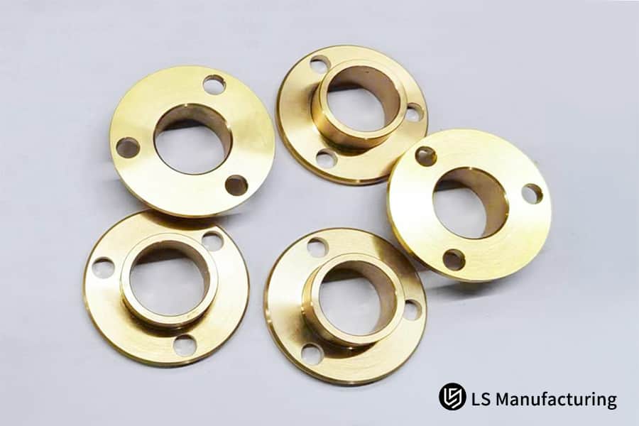 Демонстрация золотых прецизионных точеных фланцевых компонентов от LS Manufacturing