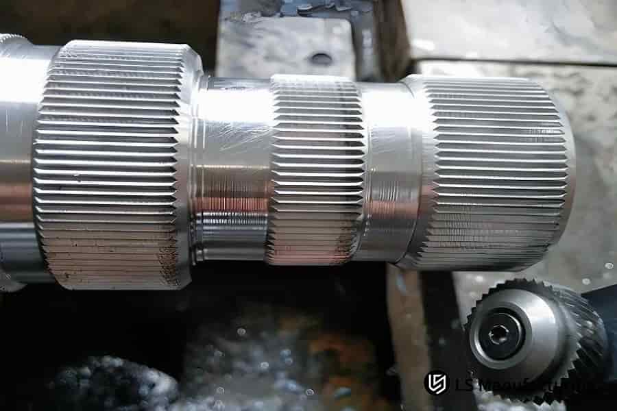 Высокоточная алмазная накатка на станке с ЧПУ для функциональной текстуризации поверхностей от компании LS Manufacturing.jpg