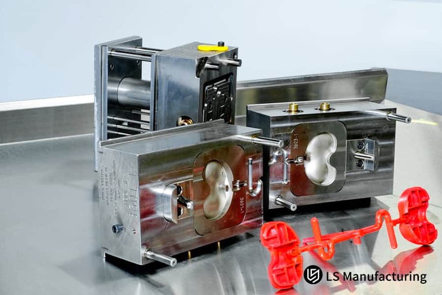 Compare rapid tooling & injection molding.