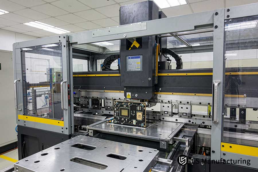 High purity vacuum chamber service operates stamping center within 2 hours.