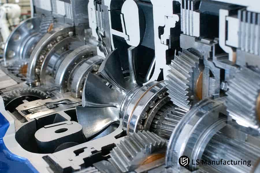 Ventilkörperbearbeitung bohrt hydraulische Steuerplatte auf 0,02 mm Lochtoleranz.